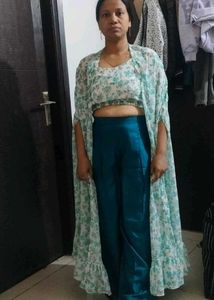 Floral co-ord set with shrug