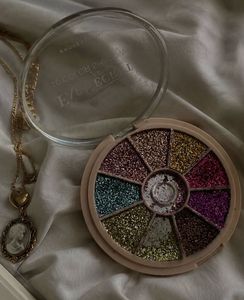 FabSecret 10 Color Glitter Eyeshadow Palette 🎨