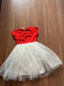 Gorgeous Yet Simple Girl Dress 2-4 Yrs.used Twice.