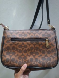 Coach Signature Crossbody Bag (1st copy)