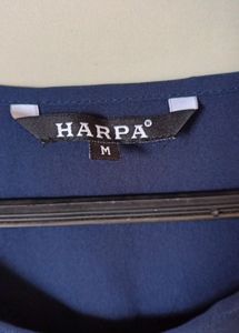Harpa Navy blue crepe top