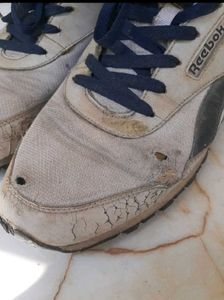 Reebok men's UK9 shoes