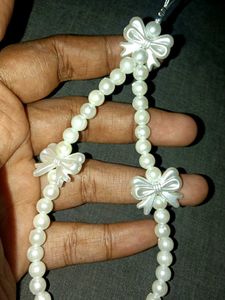 White Pearl Bow Phone Charm🎀