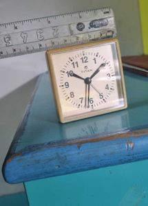 VINTAGE Titan Analog Alarm Clock Non working