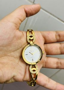 Golden Diamond Watch With Cell