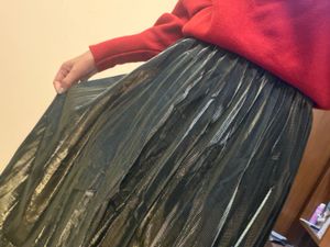 Metallic Pleated Midi Skirt
