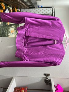 Beautiful Branded Crop Top For Medium