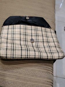 Chic Woven Plaid Clutch Bag