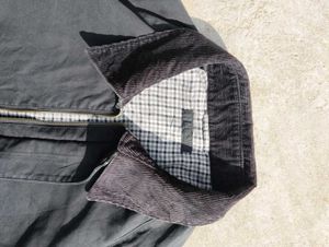 Uniqlo black windbreaker jacket.