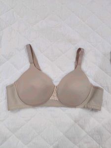 Comfortable Beige Bra with Lace Detail