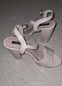 Elegant Pink Block Heel Sandals