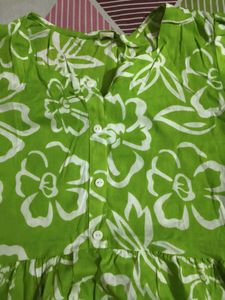 Vibrant Green Floral Print Midi Dress