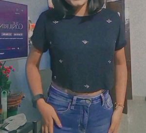 Tokyo Talkies Crop Top
