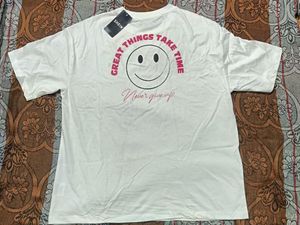 SHEIN White Smiley Face Graphic T-Shirt