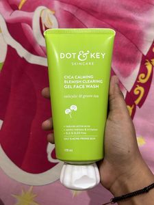 Dot and key cica Face Wash