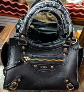 Iykyk Black Metal Detail Shoulder &amp; Sling Bag