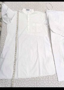 Men's White Kurta and Pajama Set