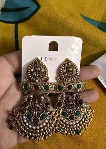 unique Styles Earrings &amp; Studs