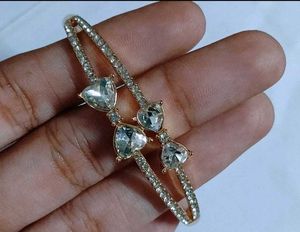 Sparkling Bow Design Bangle Bracelet