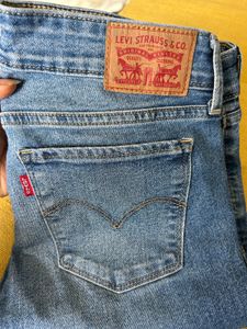 Levi's Women's Blue Skinny Jeans