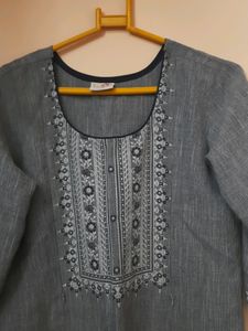 Feeding Kurti