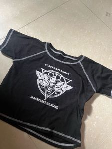 Black Graphic Print Cropped Top