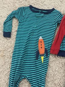 Combo of sleep suit