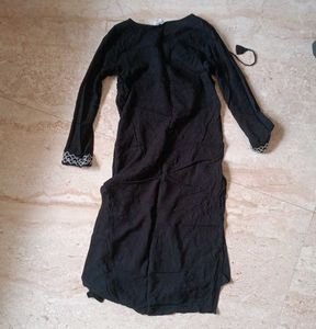 Black Embroidered Kurta