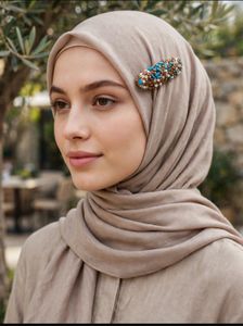 BUY 3 GET 2 FREE ✨💖Beautiful Beaded Brooch Pins