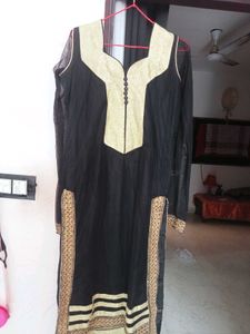 Elegant Black &amp; Gold Kurta