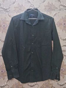 Men's Classic Dark Green Button-Up Shirt