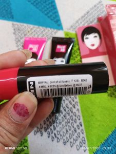 ELLE 18 makeup kit