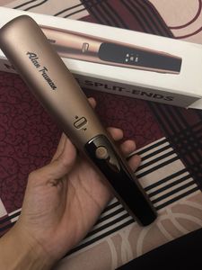 Alan Truman Hair Styler