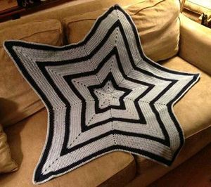 ☁︎‎‎‧₊˚Crochet Star Lounge Blanket☁︎‎‎‧₊˚