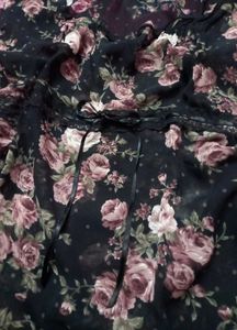 vintage floral sheer slip in top 🐾