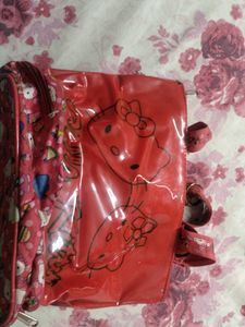 This is a kids Hand Bag.