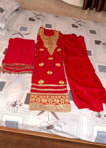 *Red Heavy Embroidered Bridal Suit with Inner-4 Pi
