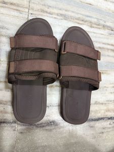 Neeman’s Comfortable Brown Slides