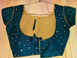 Lehenga Choli with Mirror Work(9-10 yrs)