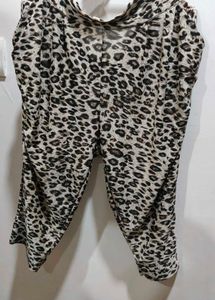 Leopard Print Cropped Pants