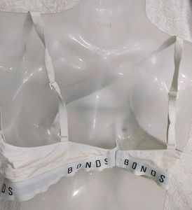 Bonds White Triangle Bra 💙