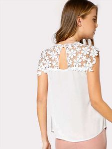Elegant White Lace Collar Blouse