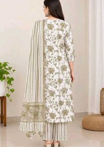 Elegant Floral Print Kurta Set with Dupatta