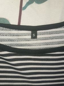 Sleeveless Black-n-white Striped A-line Dress