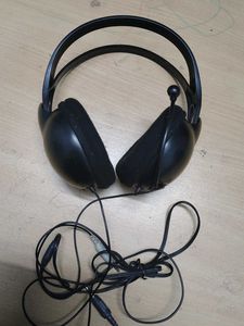 Black Wired Headphones mic philips