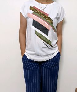 Label Marks XS but It's a good fit for S only