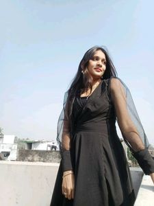 Elegant Black Midi Dress