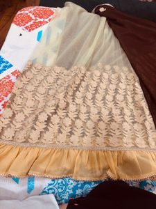 Today Offer Elegant saree with bouquet style blous