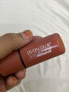 Makeup Combo: Nude Matte Lipstick + FREE 2-in-1 Co