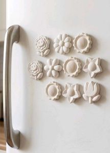 Colouring kit of Flower Fridge Magnets Set
